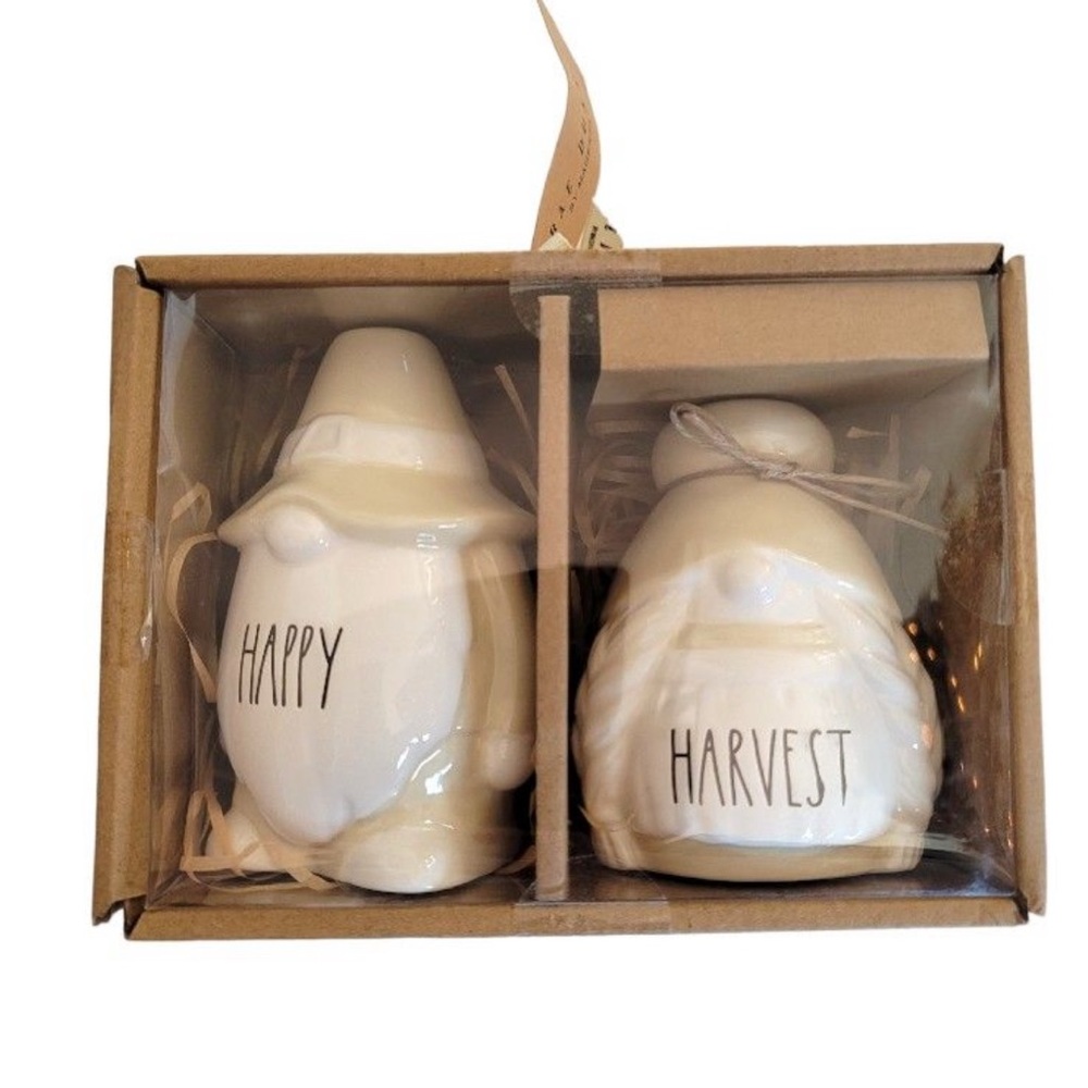 New RAE dunn HAPPY HARVEST SALT PEPPER SHAKER CERAMIC SET
